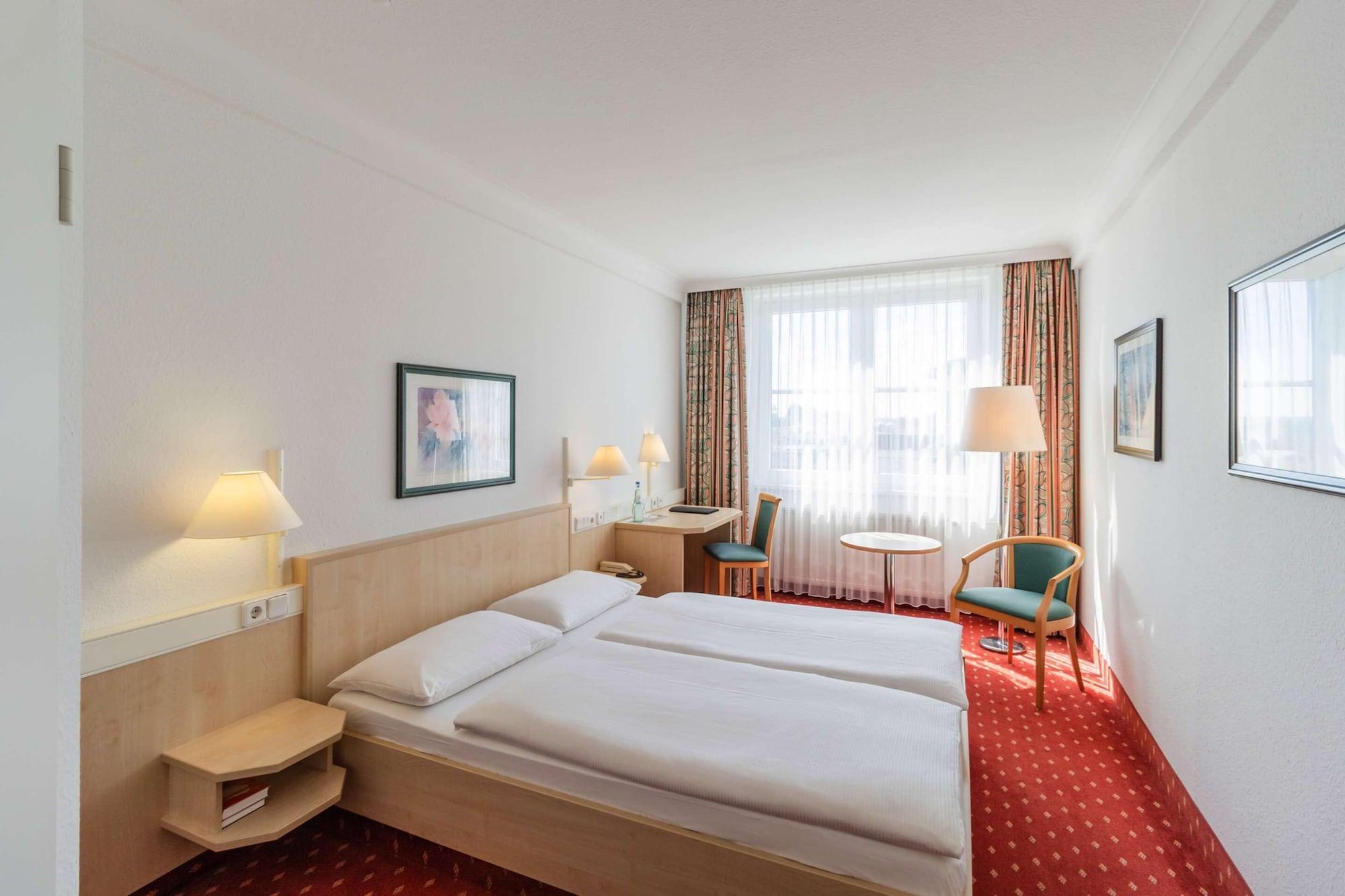 Intercityhotel Schwerin Schwerin  Ngoại thất bức ảnh